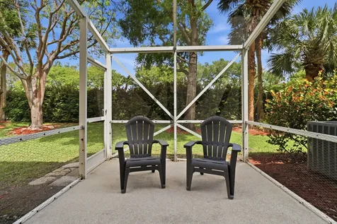 9069 Tremezzo Lane Boynton Beach FL 33472