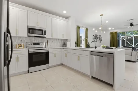 9069 Tremezzo Lane Boynton Beach FL 33472