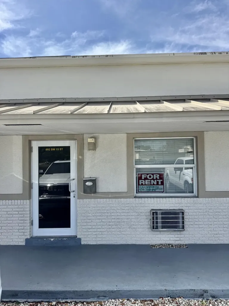 692 SW 15th Street Pompano Beach FL 33060