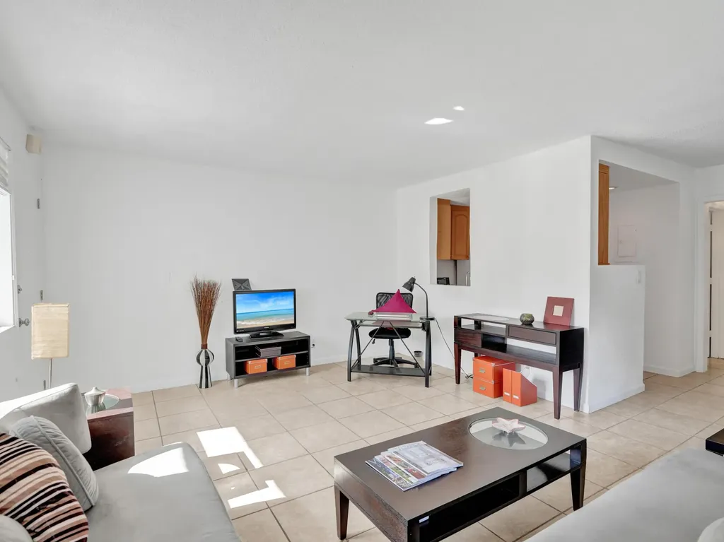 625 Antioch Avenue Fort Lauderdale FL 33304
