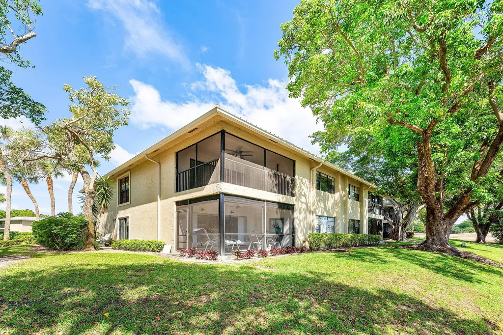 1 Westgate Lane Boynton Beach FL 33436