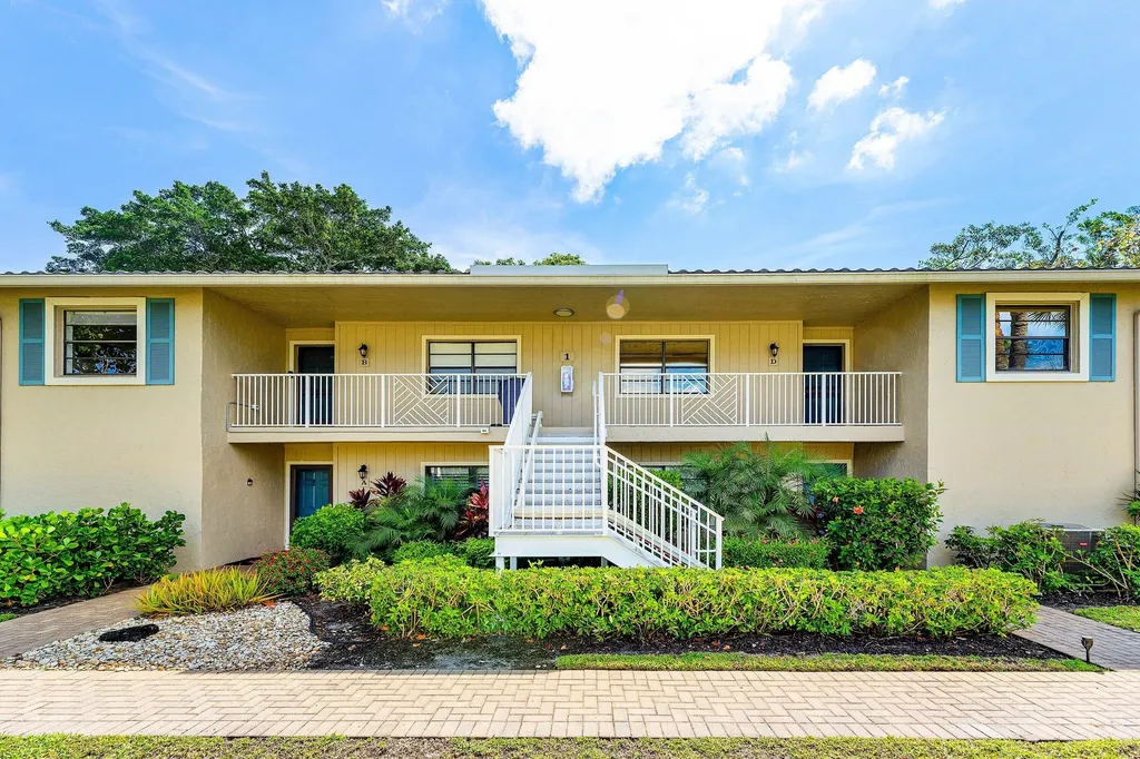 1 Westgate Lane Boynton Beach FL 33436