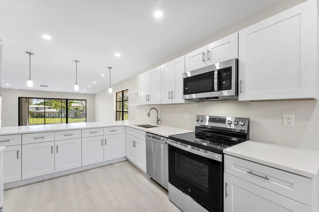 1 Westgate Lane Boynton Beach FL 33436