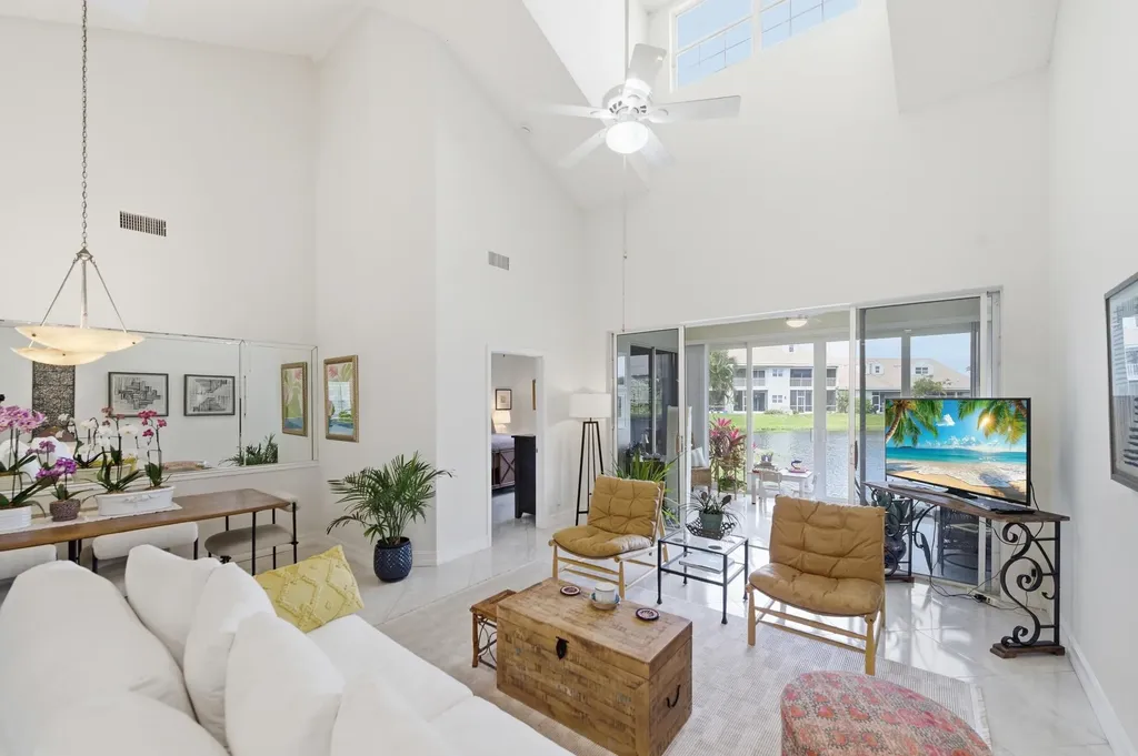 47 N Lakeshore Drive Hypoluxo FL 33462