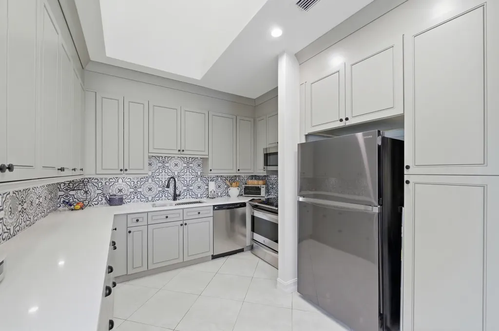 47 N Lakeshore Drive Hypoluxo FL 33462