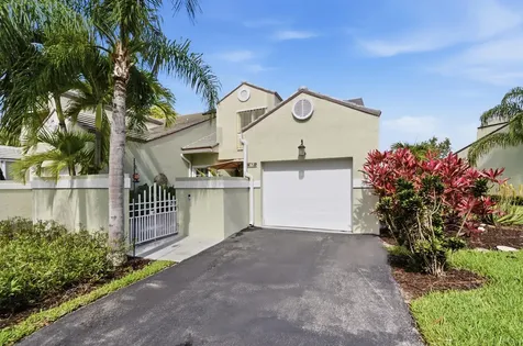 47 N Lakeshore Drive Hypoluxo FL 33462
