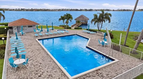 47 N Lakeshore Drive Hypoluxo FL 33462