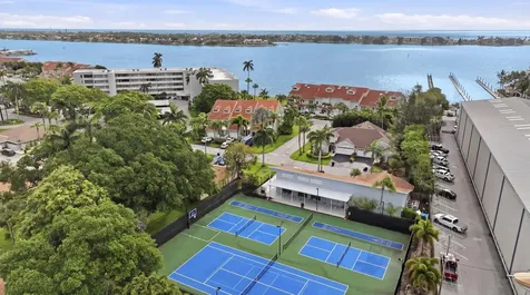 47 N Lakeshore Drive Hypoluxo FL 33462