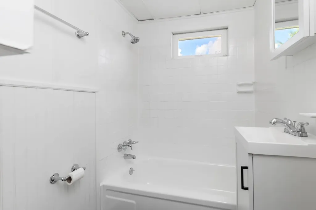 204 Conniston Road West Palm Beach FL 33405