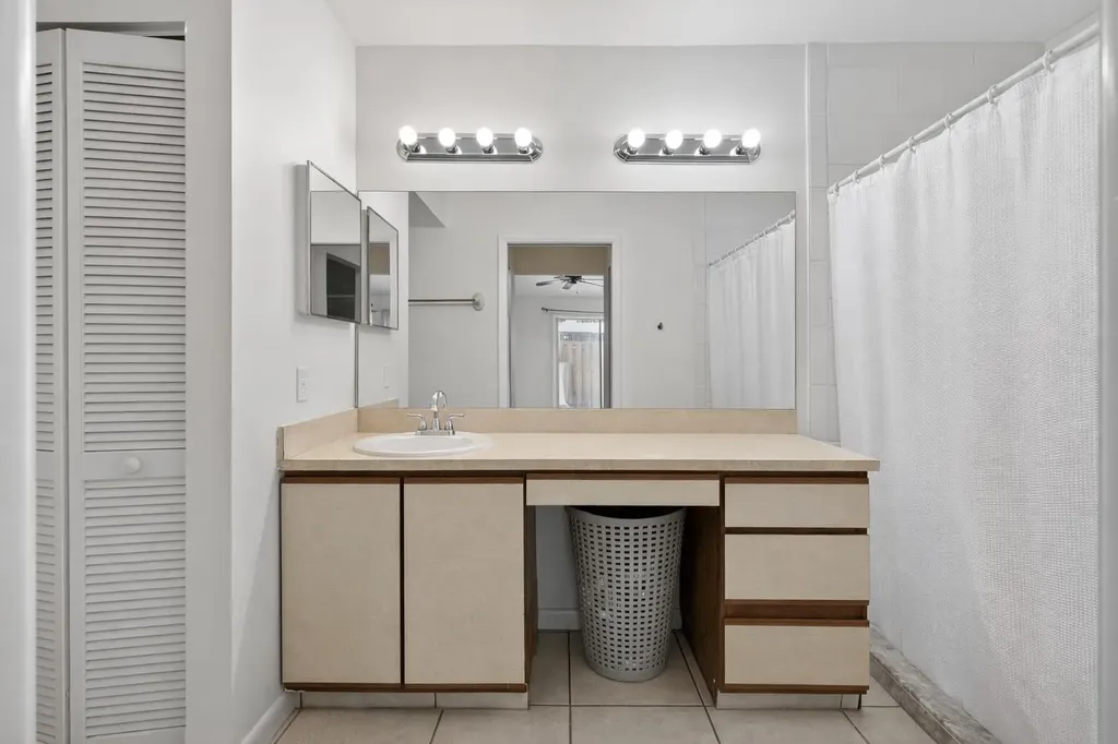 102 Maplecrest Circle Jupiter FL 33458