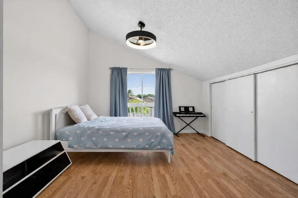 102 Maplecrest Circle Jupiter FL 33458