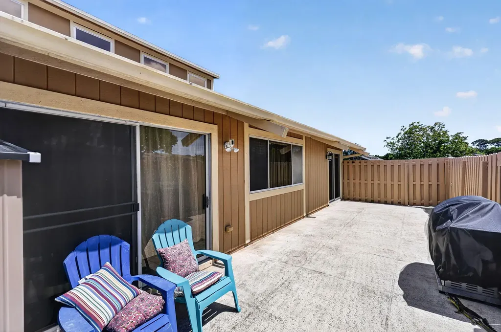 102 Maplecrest Circle Jupiter FL 33458