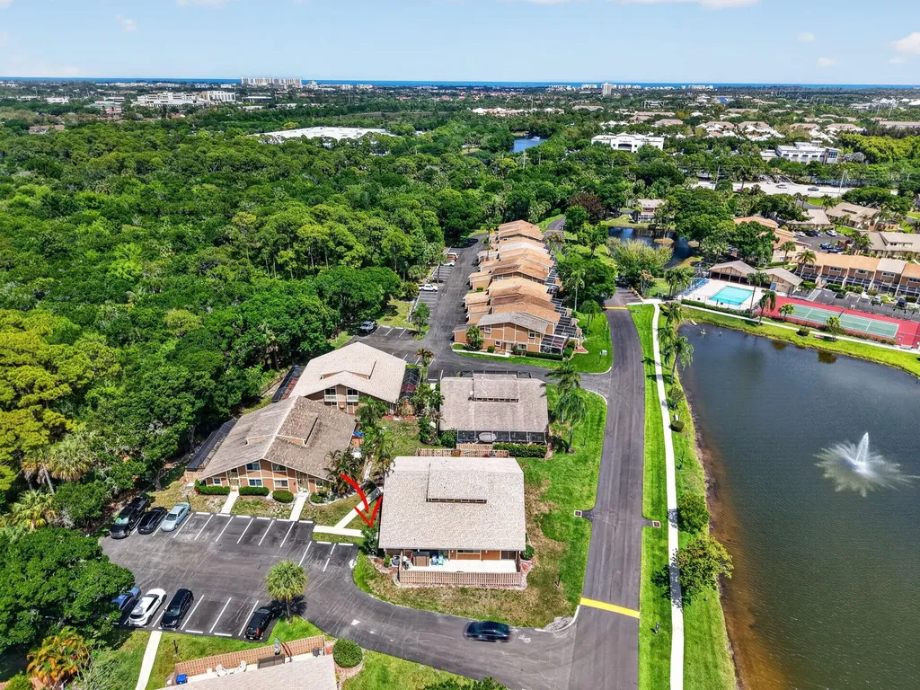 102 Maplecrest Circle Jupiter FL 33458