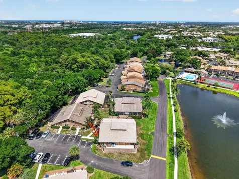 102 Maplecrest Circle Jupiter FL 33458