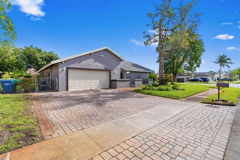 8701 NW 47th Court Lauderhill FL 33351