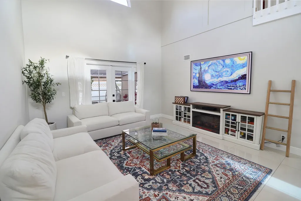 11303 Lakeview Drive Coral Springs FL 33071