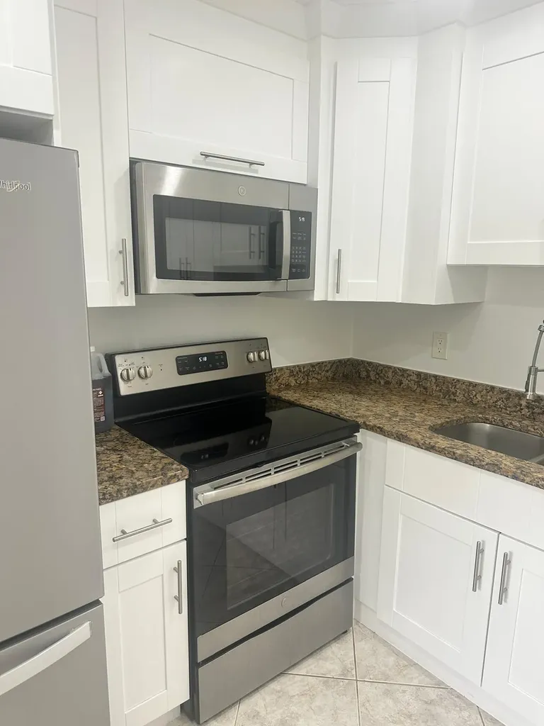 2100 Springdale Boulevard Palm Springs FL 33461