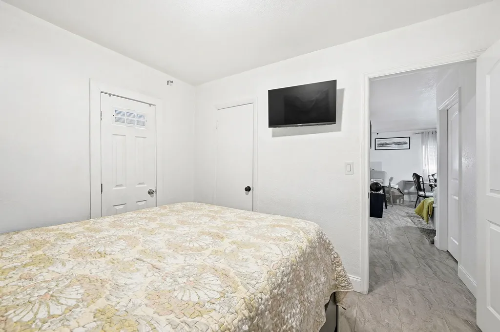 1320 SW 34th Avenue Fort Lauderdale FL 33312