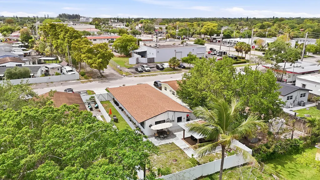 1320 SW 34th Avenue Fort Lauderdale FL 33312