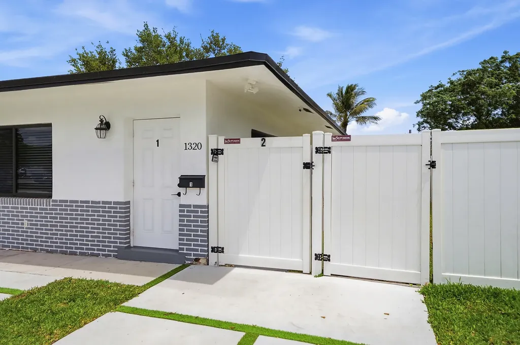 1320 SW 34th Avenue Fort Lauderdale FL 33312