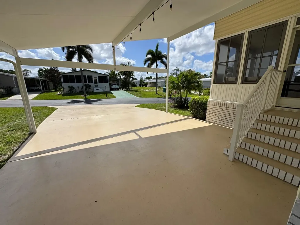 8924 Princess Donna Court E Boynton Beach FL 33436