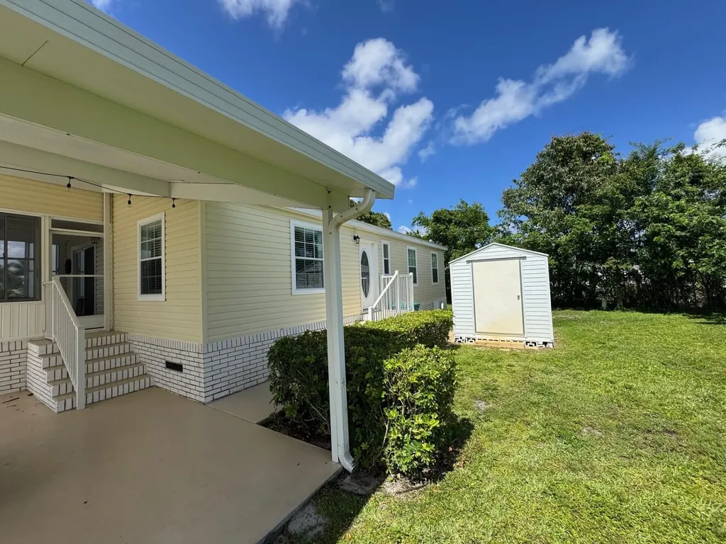 8924 Princess Donna Court E Boynton Beach FL 33436