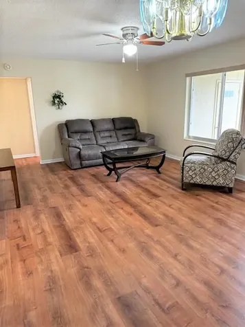 441 Pine Glen Lane Greenacres FL 33463