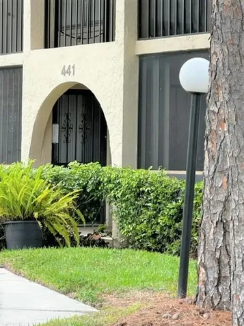 441 Pine Glen Lane Greenacres FL 33463