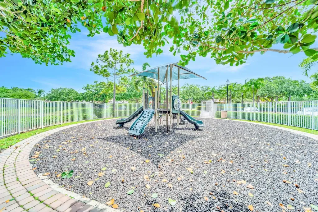 6169 NW 53rd Circle Coral Springs FL 33067