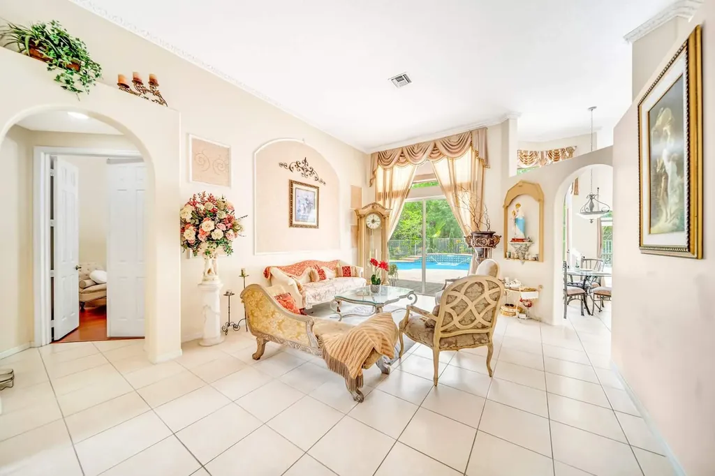 6169 NW 53rd Circle Coral Springs FL 33067