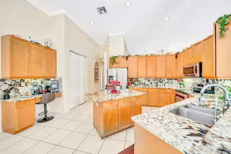 6169 NW 53rd Circle Coral Springs FL 33067