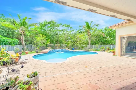 6169 NW 53rd Circle Coral Springs FL 33067