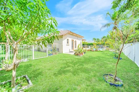 6169 NW 53rd Circle Coral Springs FL 33067