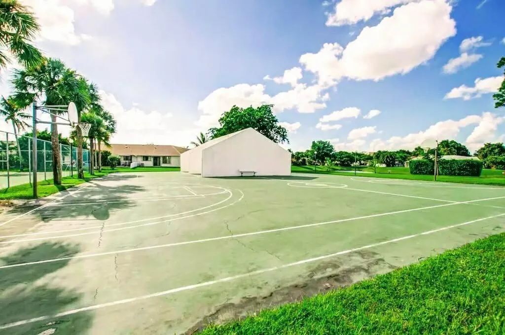 9709 Sunny Isle Circle Boca Raton FL 33428