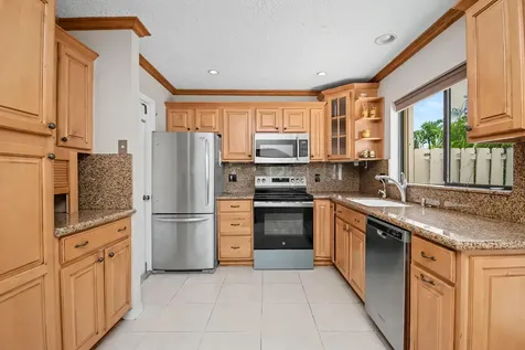 9709 Sunny Isle Circle Boca Raton FL 33428