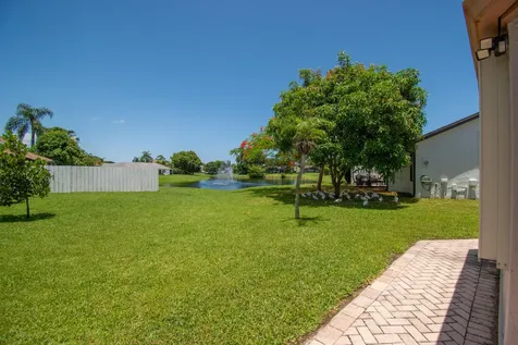 9709 Sunny Isle Circle Boca Raton FL 33428