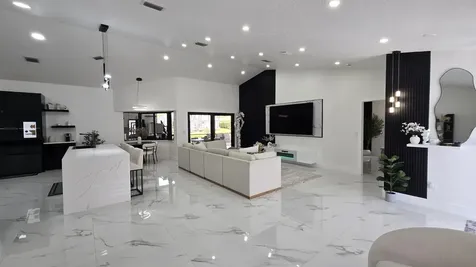 113 Waterview Way Royal Palm Beach FL 33411