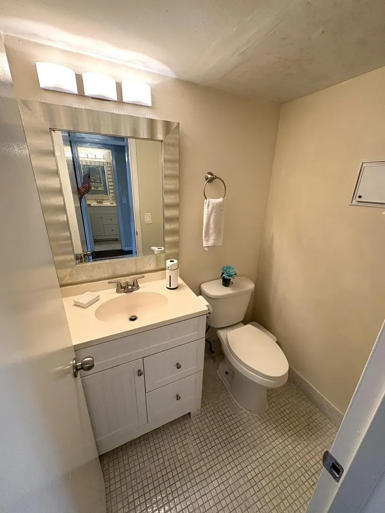 65 Preston B Boca Raton FL 33434