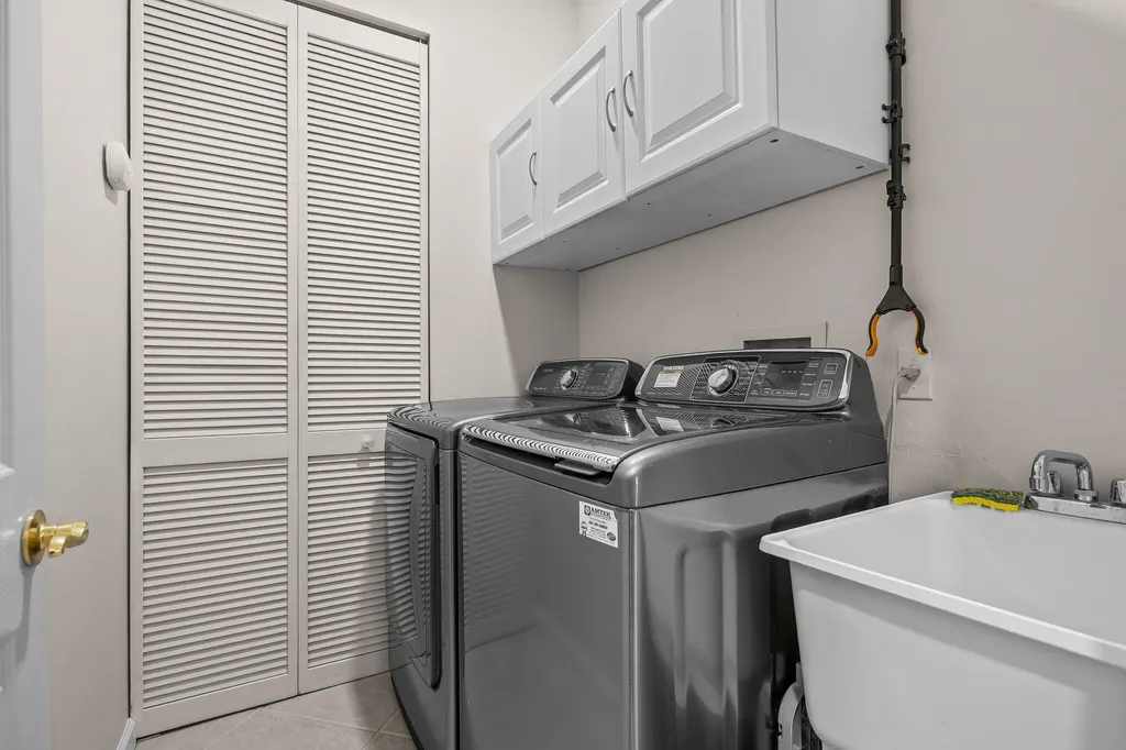 377 NW Granville Street Port St Lucie FL 34986