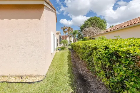 377 NW Granville Street Port St Lucie FL 34986