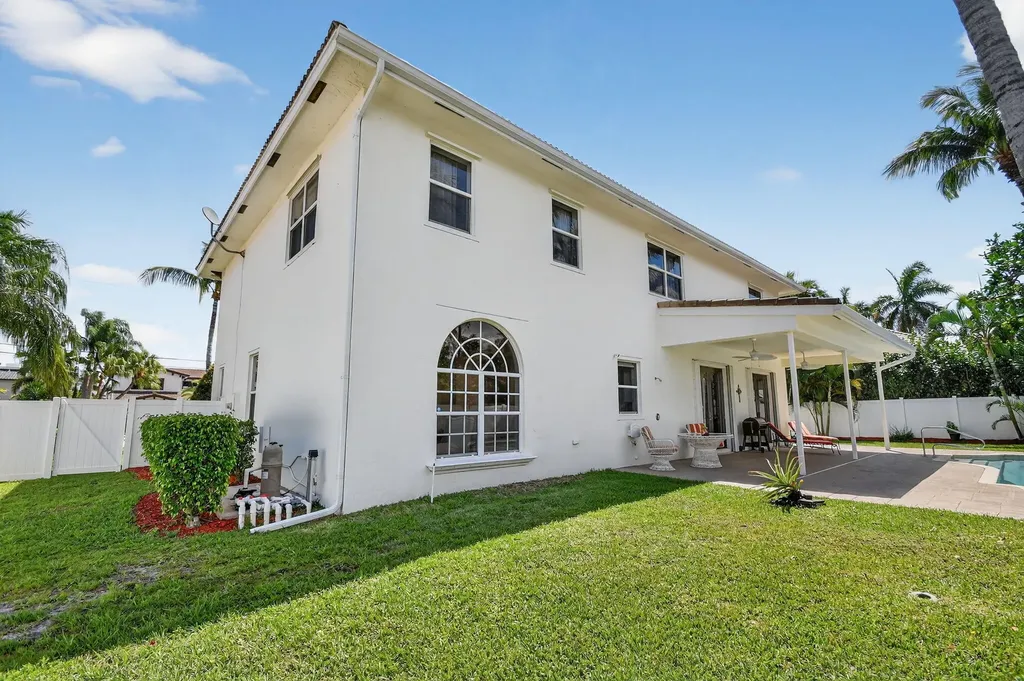 7249 NE Bay Harbour Avenue Boca Raton FL 33487