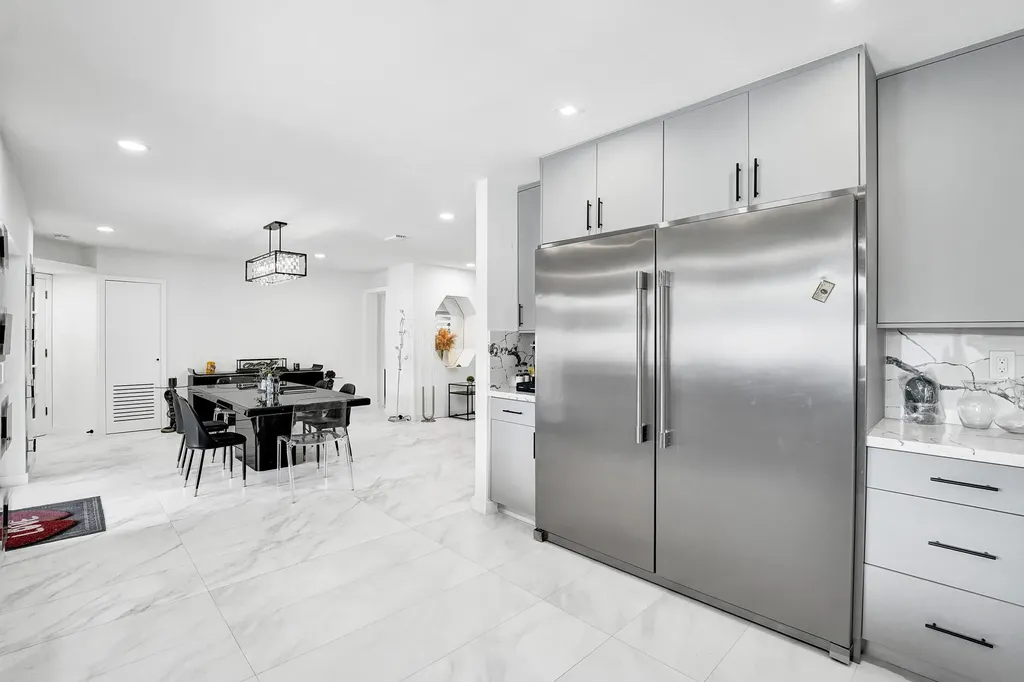 3681 N 54th Avenue Hollywood FL 33021