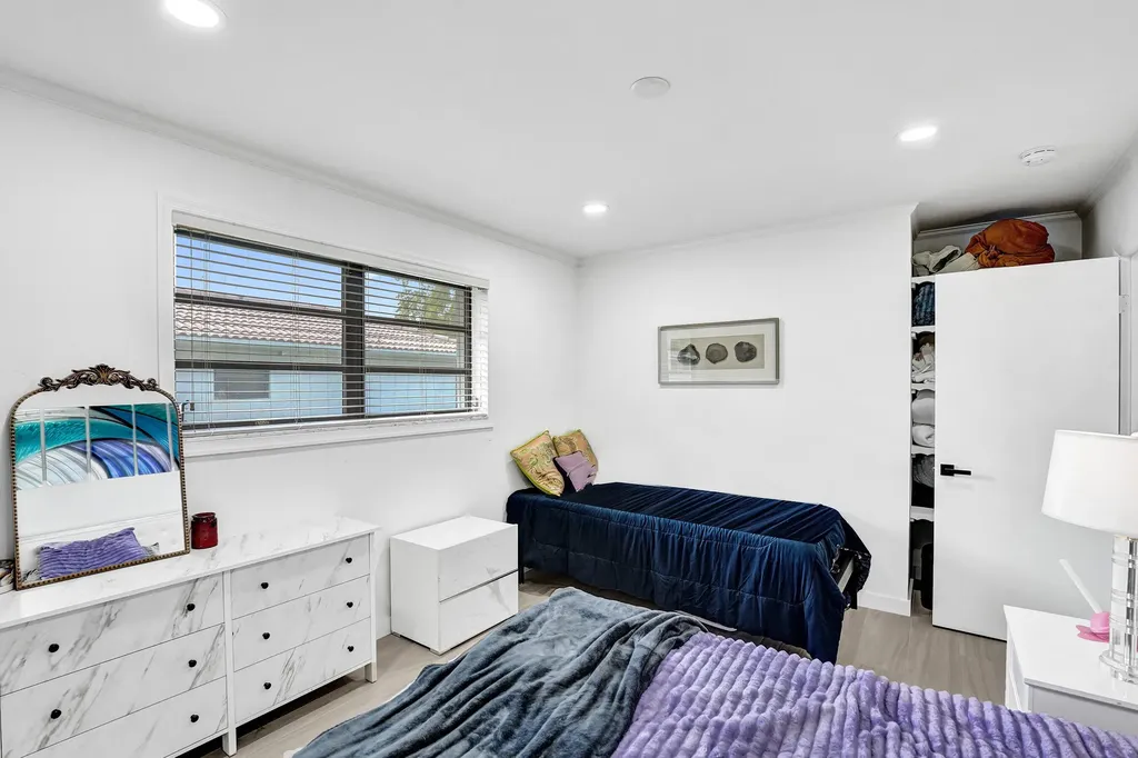 3681 N 54th Avenue Hollywood FL 33021