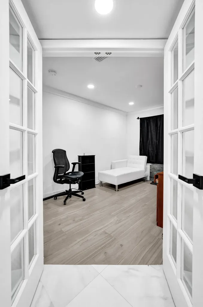 3681 N 54th Avenue Hollywood FL 33021