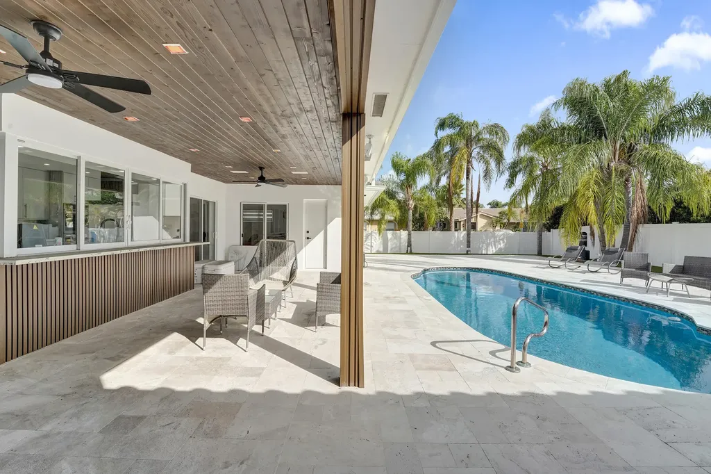 3681 N 54th Avenue Hollywood FL 33021