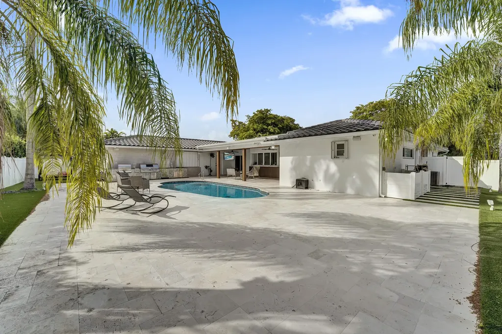 3681 N 54th Avenue Hollywood FL 33021