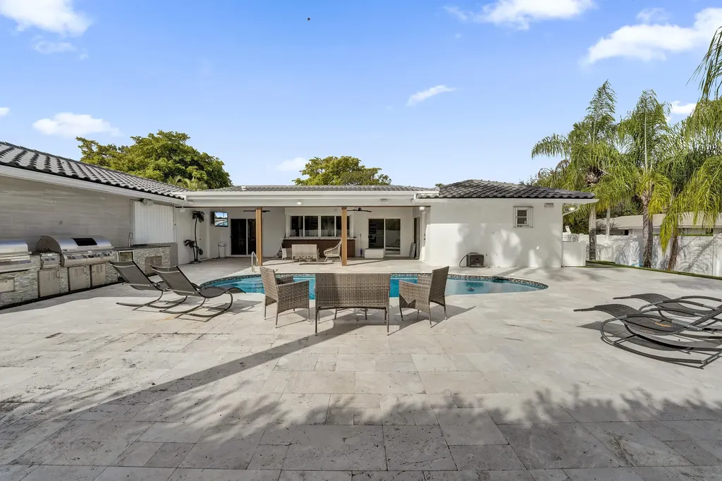 3681 N 54th Avenue Hollywood FL 33021