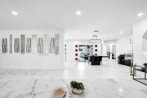 3681 N 54th Avenue Hollywood FL 33021