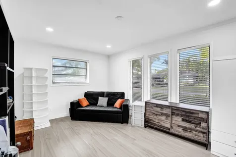 3681 N 54th Avenue Hollywood FL 33021