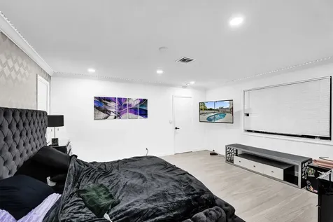 3681 N 54th Avenue Hollywood FL 33021